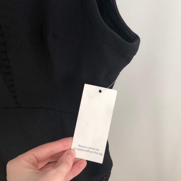 Tobi Dress - Picture 2 of 7